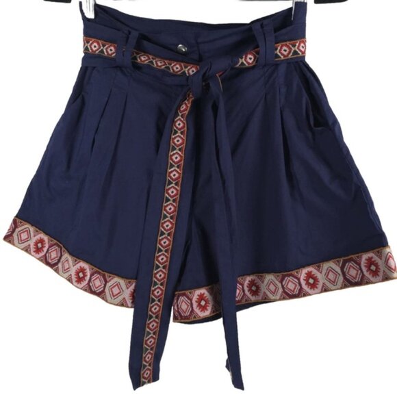 NWT CHUFY‎ KATHMANDU HEIGHTS Keket Shorts 
Pleated Navy Boho Belted Tie MEDIUM - Picture 1 of 13